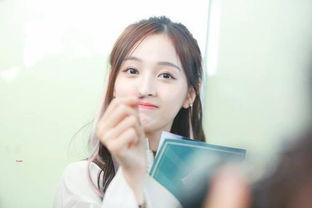 娱乐吃瓜少女大合集,揭秘吃瓜少女们的幕后故事